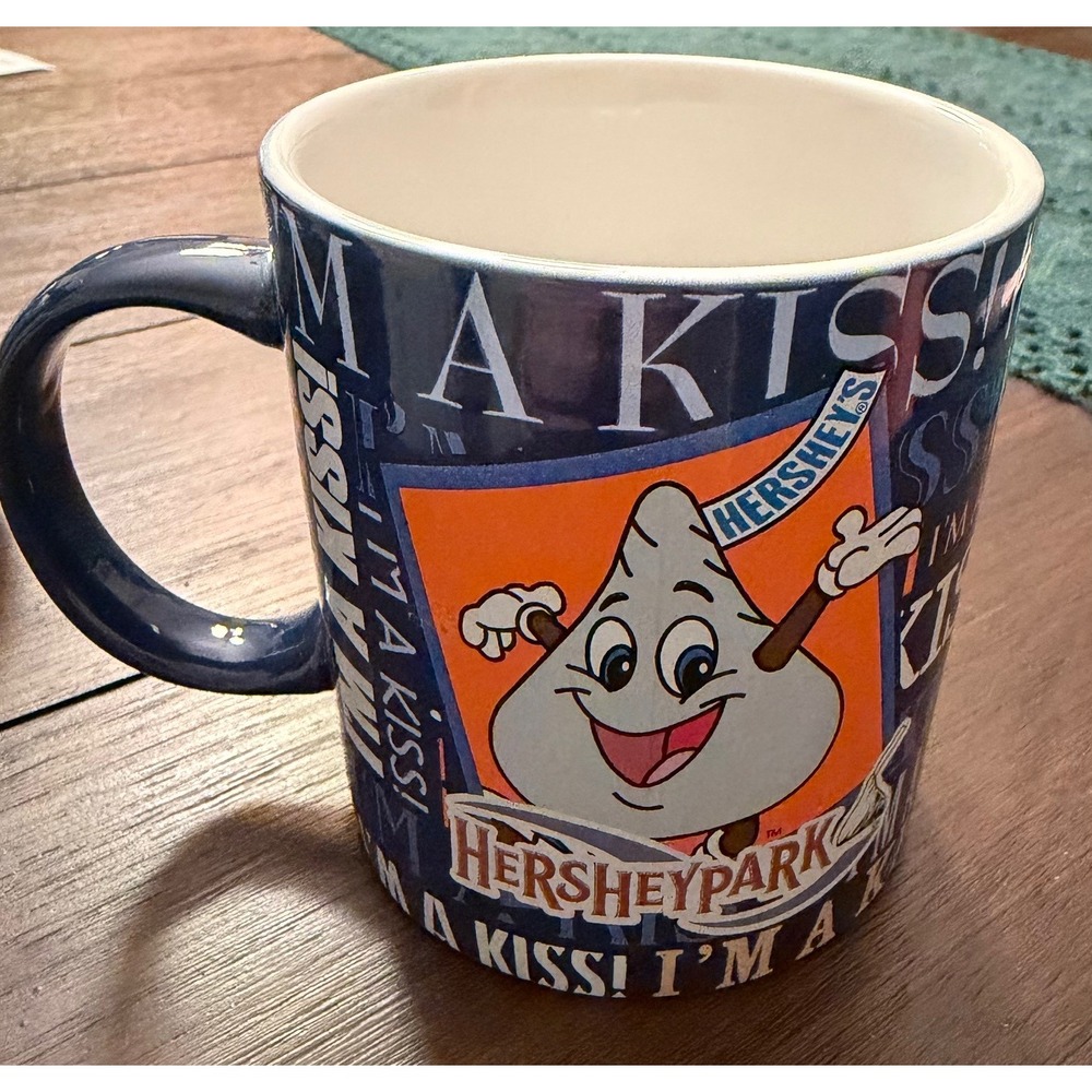 Hershey's Hersheypark Blue I'm A Kiss Coffee Mug 2010 Souvenir KK14393